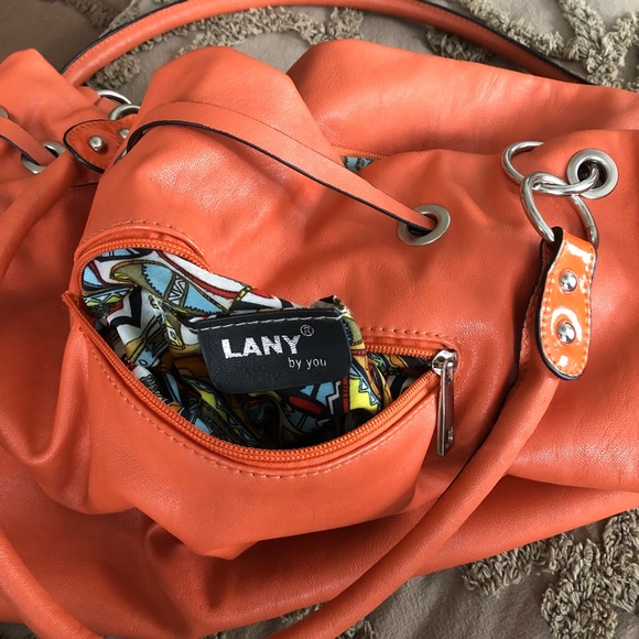 Large shoulder bag - Picture 4 of 6